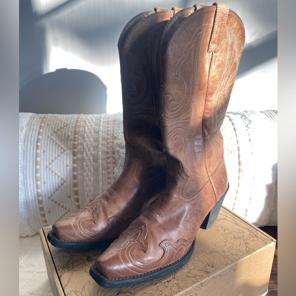 Ariat Women's Tan Western Boots